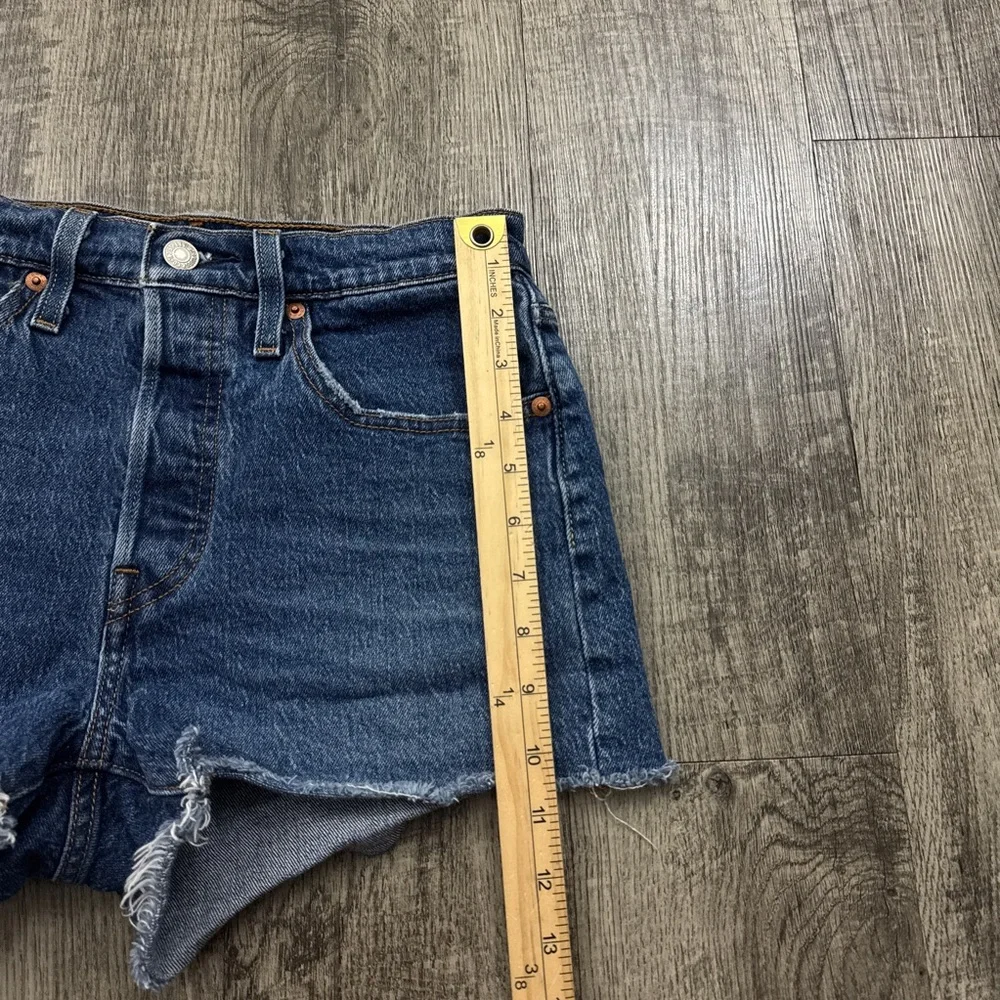 Levi’s 501 Button Fly Cut Off Denim Jean Shorts
